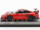 Porsche 911 (991 II) GT2 RS Paquete Weissach 2018 guardias rojo / negro llantas 1:43 Minichamps