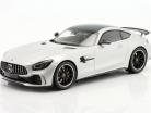 Mercedes-Benz AMG GT-R 建设年份 2021 银 1:18 Minichamps
