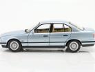 BMW 535i (E34) Anno di costruzione 1988 Azzurro metallico 1:18 Minichamps