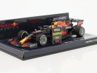 M. Verstappen Red Bull RB16B #33 ganador Abu Dhabi fórmula 1 Campeón mundial 2021 1:43 Minichamps