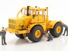 Kirovets K-700 A tractor Met karakters geel 1:32 Schuco
