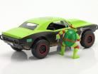 Chevrolet Camaro TV-Serie Teenage Mutant Ninja Turtles Con figura 1:24 Jada Toys