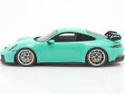 Porsche 911 (992) GT3 Año de construcción 2022 Menta verde 1:18 Spark