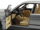BMW 535i (E34) ano de construção 1988 Cinza metálico 1:18 Minichamps