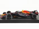 Sergio Perez Red Bull RB18 #11 Formel 1 2022 1:64 Spark