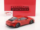 Porsche 911 (992) GT3 Touring 2022 vagter rød / sort fælge 1:18 Minichamps
