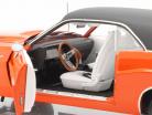 Dodge Challenger 425 Hemi med vinyl tag Byggeår 1970 orange / sort 1:18 GMP