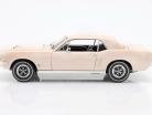 Ford Mustang Coupe She Country Special 1967 beige claro 1:18 Greenlight