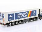 Pegaso Troner 360 Plus Vrachtauto met aanhangwagen 1988 wit / blauw 1:43 Altaya