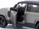 Land Rover Defender 110 Byggeår 2022 sølvgrå metallisk 1:24 Bburago