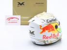Max Verstappen #1 Red Bull Racing formula 1 World Champion 2022 helmet 1:2 Schuberth