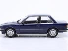BMW 323i (E30) limousine Bouwjaar 1982 donkerblauw 1:18 Minichamps