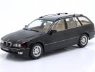 BMW 520i (E39) Touring Baujahr 1997 schwarz metallic 1:18 KK-Scale