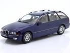 BMW 530d (E39) Touring Byggeår 1997 blå metallisk 1:18 KK-Scale