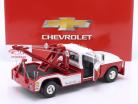 Chevrolet C-30 Dually Wrecker Shell Service 1972 red / white 1:18 Greenlight