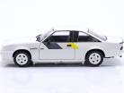 Opel Manta B GSi Год постройки 1984 белый / декор 1:24 WhiteBox