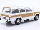 Jeep Grand Wagoneer Anno di costruzione 1989 bianco / aspetto legno 1:18 KK-Scale