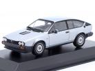 Alfa Romeo GTV 6 ano de construção 1983 prata metálico 1:43 Minichamps