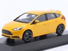 Ford Focus ST ano de construção 2011 laranja metálico 1:43 Minichamps