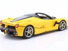 Ferrari LaFerrari Aperta Anno di costruzione 2016 giallo 1:18 BBR