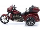Harley-Davidson CVO Tri Glide Bouwjaar 2021 donkerrood 1:12 Maisto