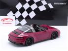 Porsche 911 (992) Targa 4 GTS Год постройки 2021 Рубиново-красный 1:18 Minichamps