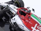 Kimi Räikkönen Alfa Romeo Racing C38 #7 formel 1 2019 1:24 Premium Collectibles
