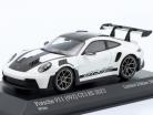Porsche 911 (992) GT3 RS 2023 weiß / silberne Felgen & Dekor 1:43 Minichamps