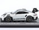 Porsche 911 (992) GT3 RS 2023 white / silver rims & decor 1:43 Minichamps