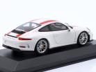 Porsche 911 (991) R ano 2016 branco / vermelho 1:43 Minichamps