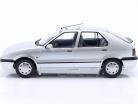 Renault 19 建設年 1994 ストラトス 銀 メタリックな 1:18 Triple9