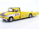 Dodge D300 Ramp Truck "The Snake" 建設年 1970 黄色 / 白 1:18 GMP