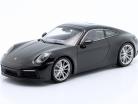 Porsche 911 (992) Carerra 4S 黑色的 1:18 Minichamps