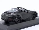 Porsche 911 (992) Targa 4 GTS Bouwjaar 2022 zwart 1:43 Minichamps