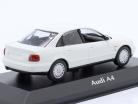 Audi A4 Ano de construção 1995 branco 1:43 Minichamps