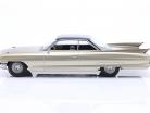 Cadillac Series 62 Coupe DeVille Byggeår 1961 beige metallisk 1:18 KK-Scale