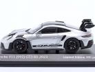 Porsche 911 (992) GT3 RS Weissach-Paket 2023 plata / negro llantas 1:43 Minichamps