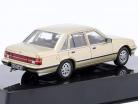 Opel Senator A2 Ano de construção 1983 bege metálico 1:43 Ixo