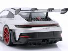 Porsche 911 (992) GT3 RS 建设年份 2023 银 / 红色的 轮辋 1:18 Minichamps