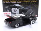 Dodge Challenger SRT8 高速公路 巡逻 建设年份 2009 黑色的 / 白色的 1:18 GMP