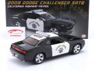 Dodge Challenger SRT8 Autoroute Patrouille Année de construction 2009 noir / blanc 1:18 GMP