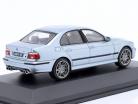 BMW M5 (E39) Год постройки 2000 серебристо-синий металлический 1:43 Solido