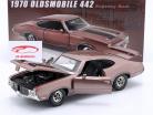 Oldsmobile 442 W-30 Ano de construção 1970 rosa metálico 1:18 GMP