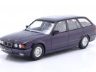 BMW 5秒 系列 E34 Touring 建设年份 1996 紫色 金属的 1:18 Triple9