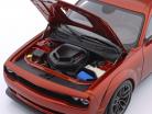Dodge Challenger R/T Scat Pack Shaker Widebody 2022 kanel brun 1:18 AUTOart
