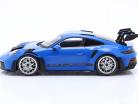 Porsche 911 (992) GT3 RS Ano de construção 2023 azul / prata aros 1:18 Minichamps