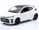 Toyota GR Yaris 建设年份 2021 白色的 1:24 Maisto