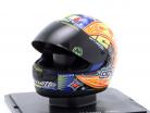Valentino Rossi #46 MotoGP Wereldkampioen 2002 helm 1:5 Spark Editions