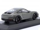 Porsche 911 (992) Carrera 4 GTS 2021 aventurine green metallic 1:43 Minichamps
