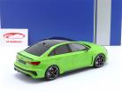 Audi RS3 (8Y) Limousine 建設年 2022 緑 1:18 Ixo